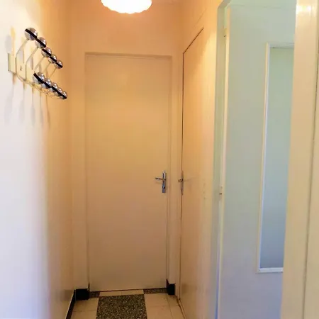 - Maison Mitoyenne Avec Son Jardin Privatif - Au Calme Et Sous Les Pins Villa