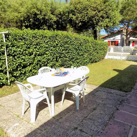 - Maison Mitoyenne Avec Son Jardin Privatif - Au Calme Et Sous Les Pins Villa