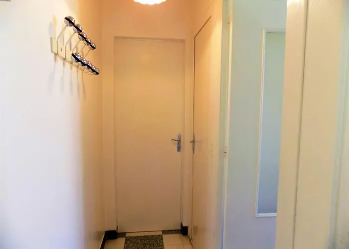 - Maison Mitoyenne Avec Son Jardin Privatif - Au Calme Et Sous Les Pins Villa